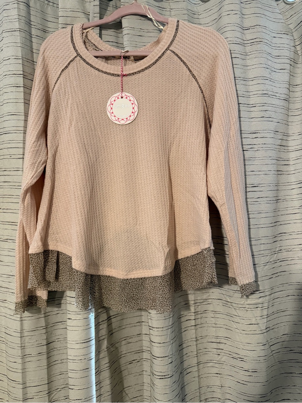 Umgee USA Waffle Knit Top Size Large NWT Beige Leopard Contrast Boutique